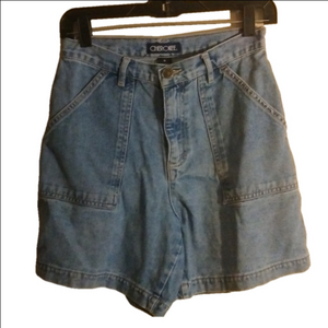 Retro Cherokee cargo type shorts. Size 26 waist. Great style and fit. Y2K Vibes.